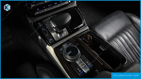 GENESIS EQ900 3.8 GDI AWD
