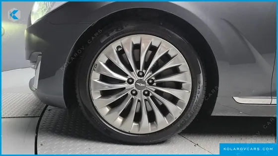 GENESIS EQ900 5.0 GDI AWD