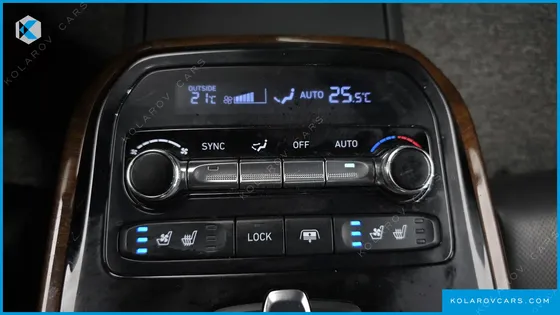 GENESIS EQ900 5.0 GDI AWD