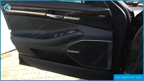 GENESIS EQ900 3.8 GDI AWD