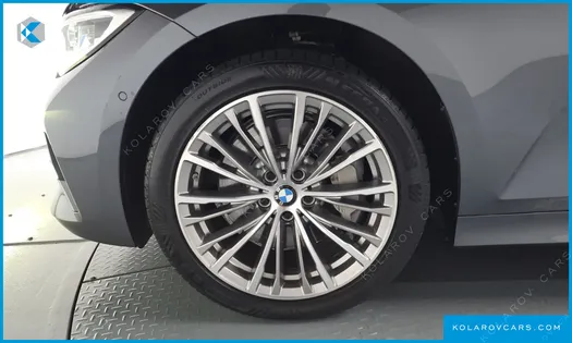 BMW 3 SERIES 330I LUXURY
