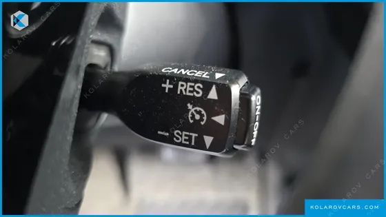 TOYOTA PRIUS 1.5