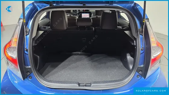 TOYOTA PRIUS 1.5