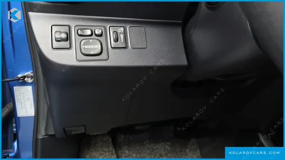 TOYOTA PRIUS 1.5