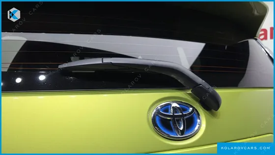 TOYOTA PRIUS 1.5