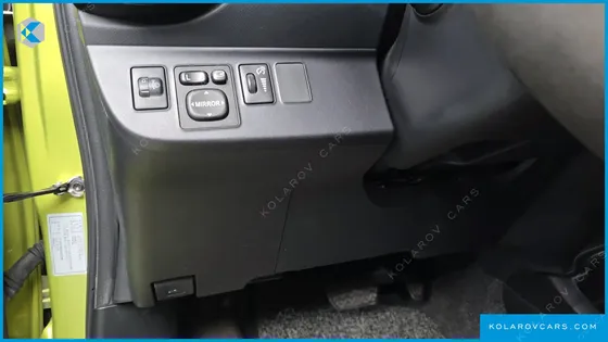 TOYOTA PRIUS 1.5