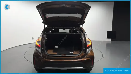 TOYOTA PRIUS 1.5 CROSSOVER