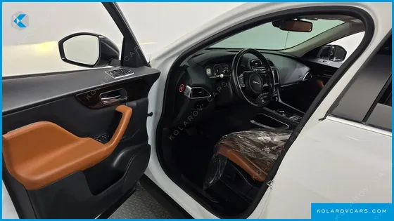 JAGUAR F-PACE 20D PORTFOLIO