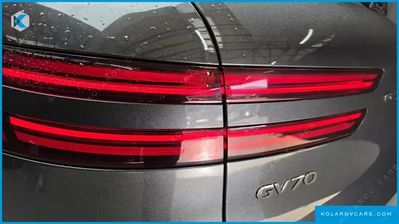 GENESIS GV70 2.5T GASOLINE 2WD