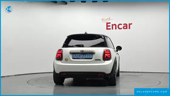 MINI COOPER RESOLUTE EDITION