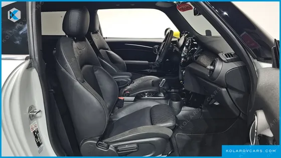 MINI COOPER SE ELECTRIC