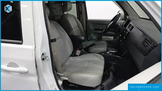 XINYUAN E-T VAN 4 SEATER