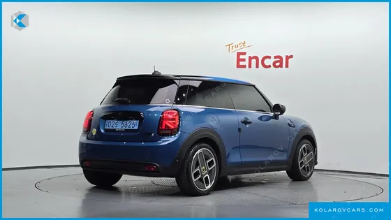MINI COOPER GEN ZE EDITION
