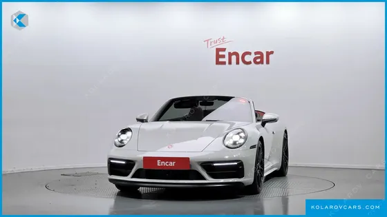PORSCHE 911 CARRERA 4 GTS CABRIOLET
