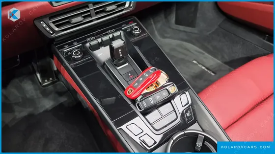PORSCHE 911 CARRERA 4 GTS CABRIOLET