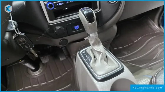 HYUNDAI PORTER II STANDARD CAP CRDI