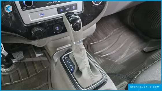 HYUNDAI PORTER II STANDARD CABIN LPG