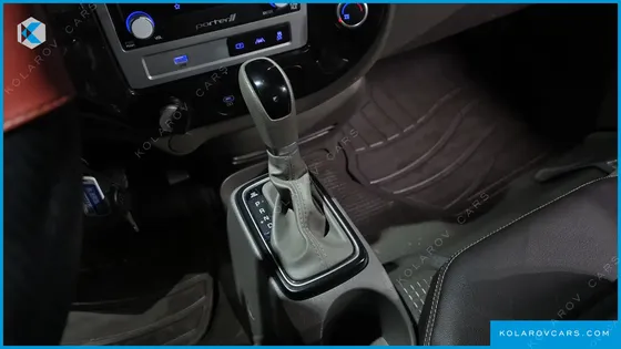 HYUNDAI PORTER II SUPER CABIN LPG