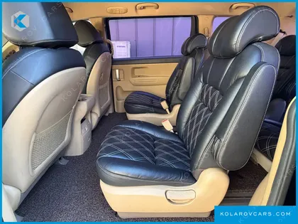 KIA CARNIVAL 9-SEATER LUXURY