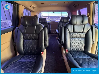 KIA CARNIVAL 9-SEATER LUXURY