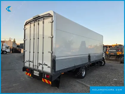 HYUNDAI MEGA TRUCK GOLD