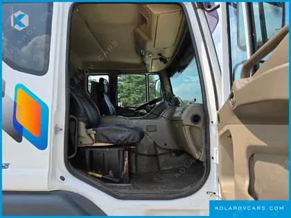 TATA DAEWOO NOBUS MID-SIZE TRUCK ROYAL