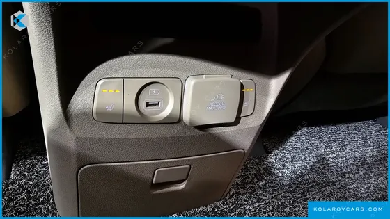 KIA CARNIVAL 9-SEATER HI-LIMOUSINE