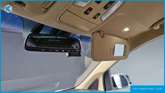 KIA CARNIVAL 9-SEATER HI-LIMOUSINE