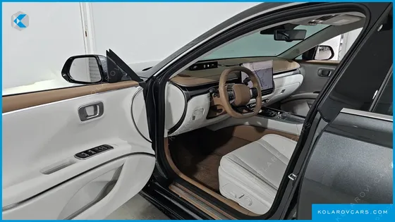 HYUNDAI GRANDEUR 2.5 GASOLINE  2WD