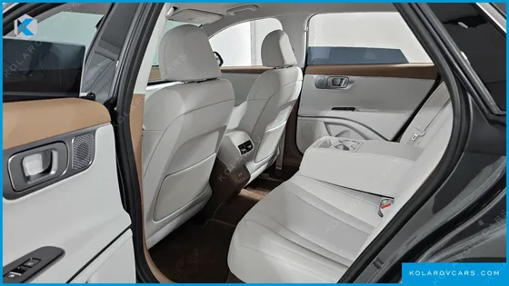 HYUNDAI GRANDEUR 2.5 GASOLINE  2WD
