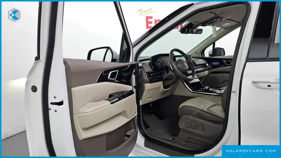 KIA CARNIVAL GASOLINE 9-SEATER HI-LIMOUSINE