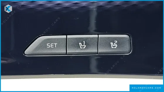 KIA CARNIVAL GASOLINE 9-SEATER HI-LIMOUSINE