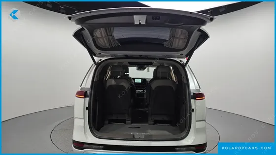 KIA CARNIVAL GASOLINE 9-SEATER HI-LIMOUSINE
