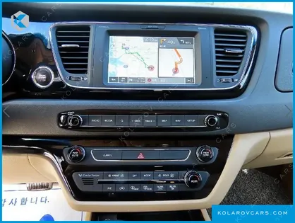 KIA CARNIVAL GASOLINE 7-SEATER HI-LIMOUSINE