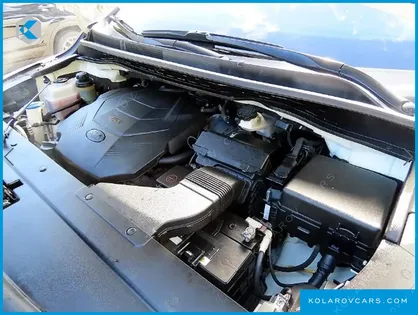 KIA CARNIVAL GASOLINE 7-SEATER HI-LIMOUSINE