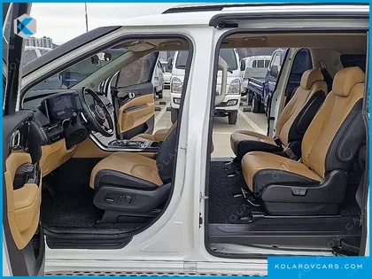 KIA CARNIVAL GASOLINE 9-SEATER NOBLESSE