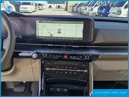 KIA CARNIVAL DIESEL 9-SEATER HI-LIMOUSINE