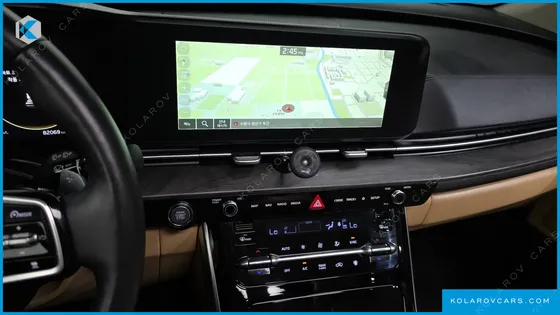 KIA CARNIVAL DIESEL 9-SEATER SIGNATURE