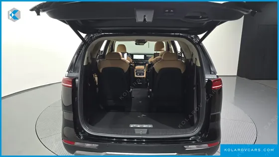 KIA CARNIVAL DIESEL 9-SEATER SIGNATURE