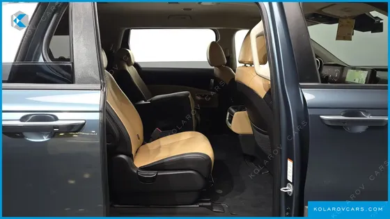KIA CARNIVAL DIESEL 11-SEATER PRESTIGE