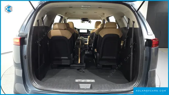 KIA CARNIVAL DIESEL 11-SEATER PRESTIGE