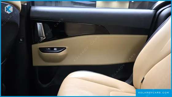 KIA CARNIVAL DIESEL 11-SEATER PRESTIGE