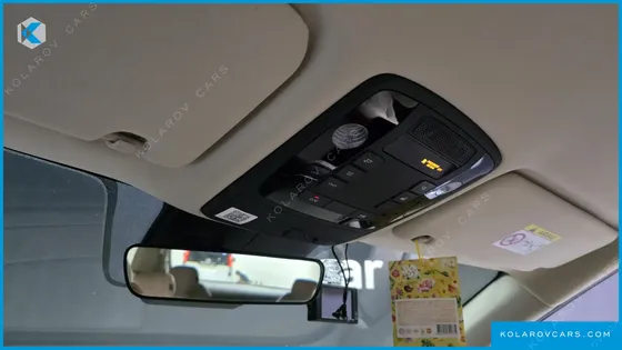 KIA CARNIVAL DIESEL 11-SEATER PRESTIGE
