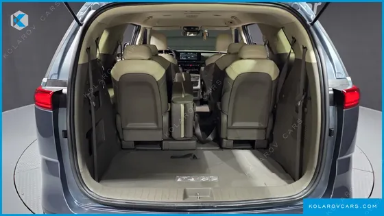 KIA CARNIVAL DIESEL 11-SEATER PRESTIGE