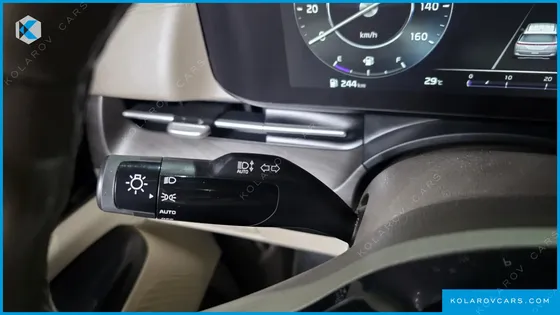 KIA CARNIVAL DIESEL 11-SEATER PRESTIGE