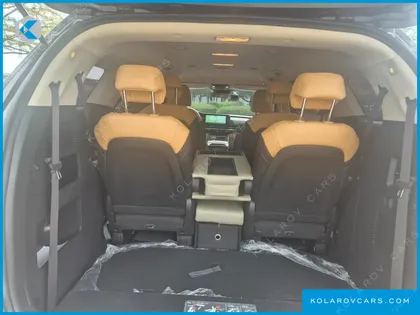 KIA CARNIVAL DIESEL 9-SEATER PRESTIGE