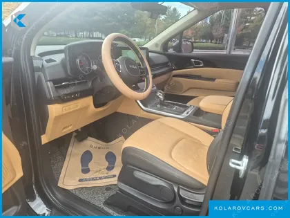 KIA CARNIVAL DIESEL 9-SEATER PRESTIGE