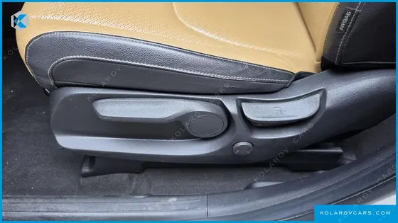 KIA CARNIVAL DIESEL 9-SEATER PRESTIGE