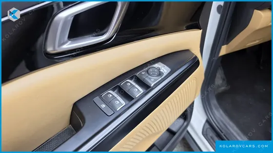KIA CARNIVAL DIESEL 9-SEATER PRESTIGE
