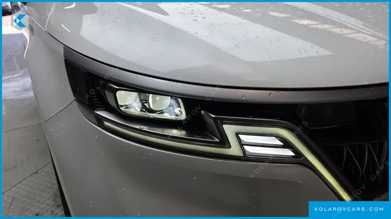 KIA CARNIVAL DIESEL 9-SEATER PRESTIGE
